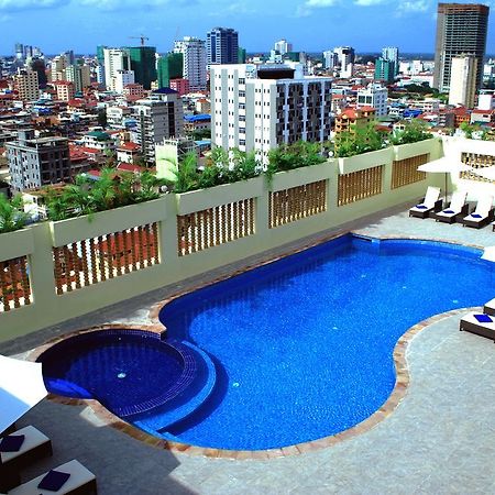Phnom Penh Era Hotel Esterno foto