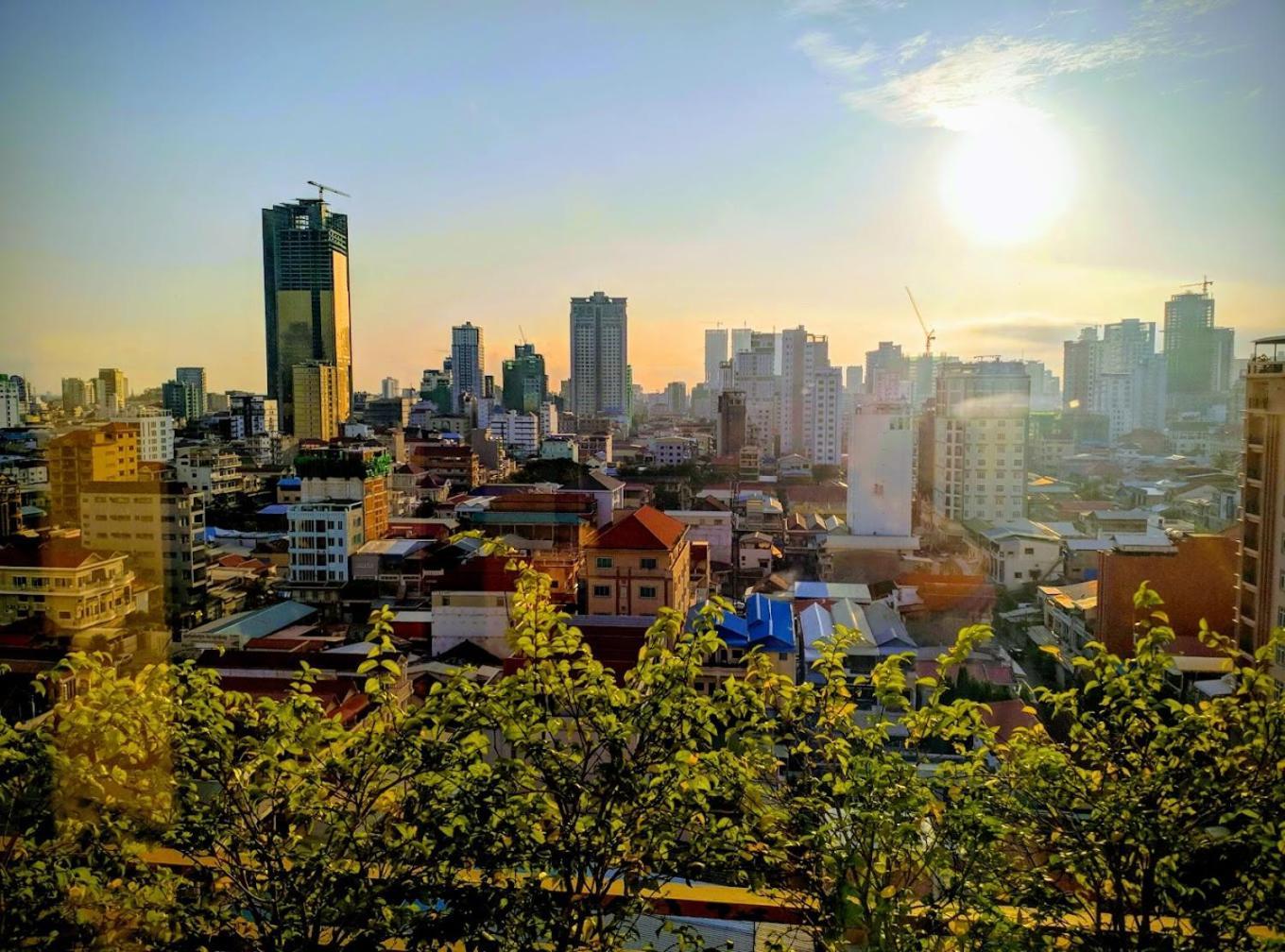 Phnom Penh Era Hotel Esterno foto