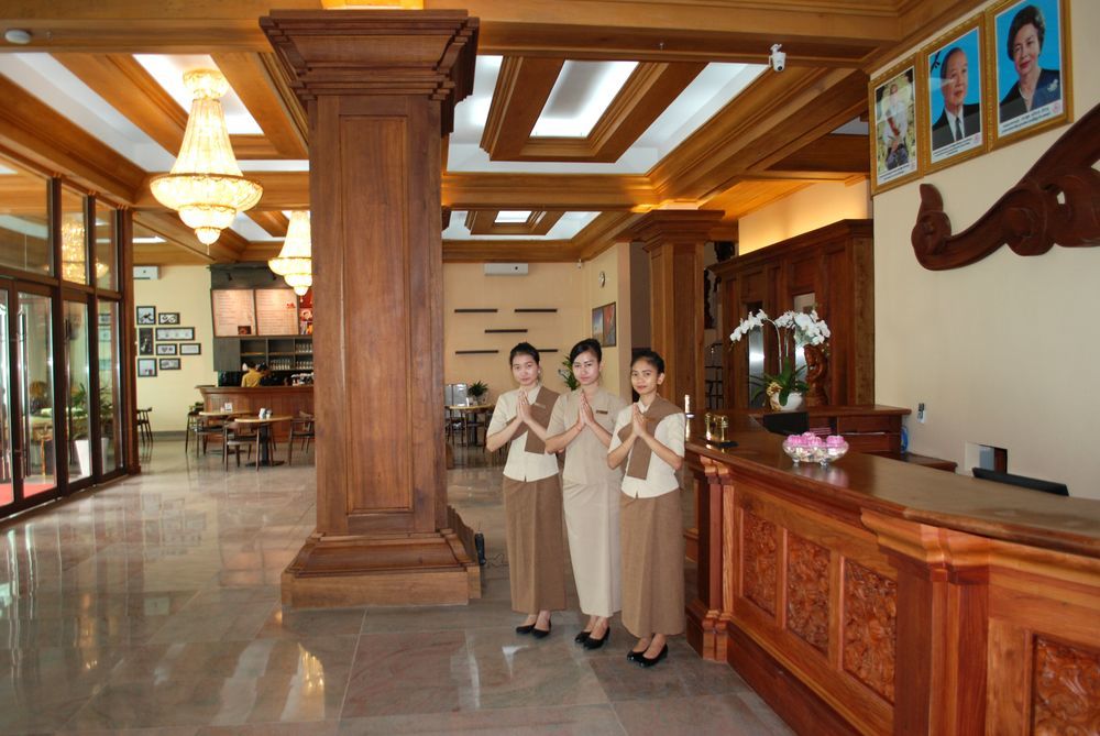 Phnom Penh Era Hotel Esterno foto